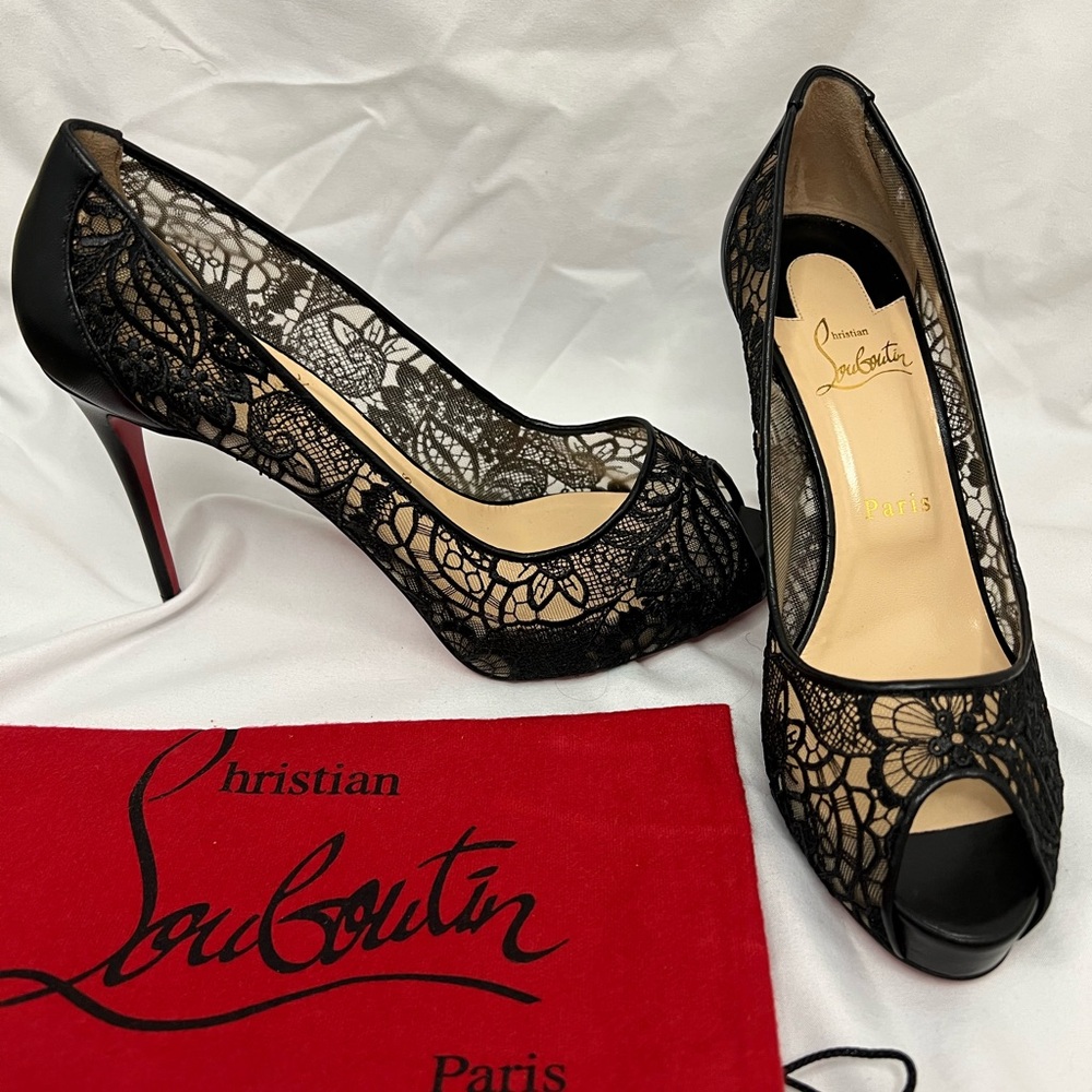 Christian Louboutin Very Lace 100 Heels - Size 39.5 *Brand New*